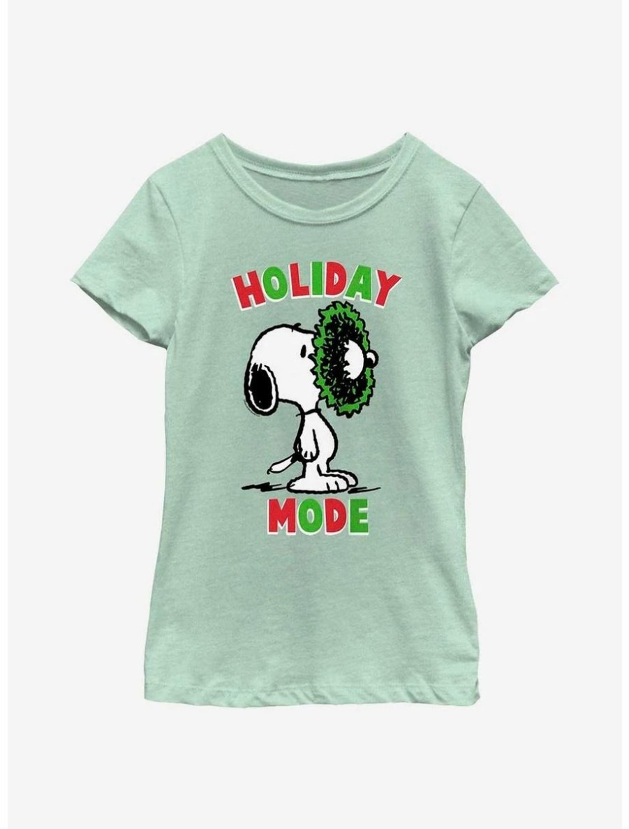 Youth | * Boxlunch Peanuts Holiday Mode Snoopy Wreath Youth Girls T-Shirt